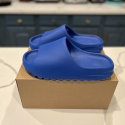 Yeezy Slide Azure