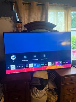 65 inch smart Samsung TV