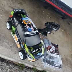 Hpi Wr8 4wd Brushless RC Car 1/8 (New) (But Used Body)