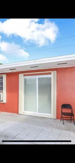 Sliding Door