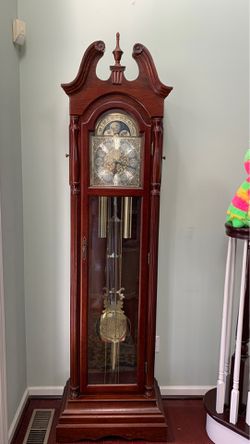 Briton Carolina Grandfather Clock Cherry Wood
