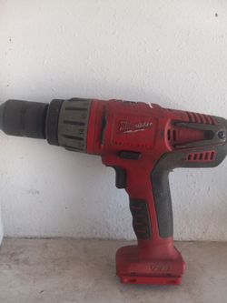 Milwaukee V28 drill