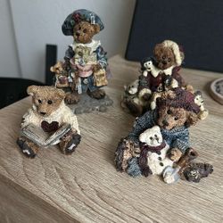 Boyd’s Bears And Friends Set Of 4 