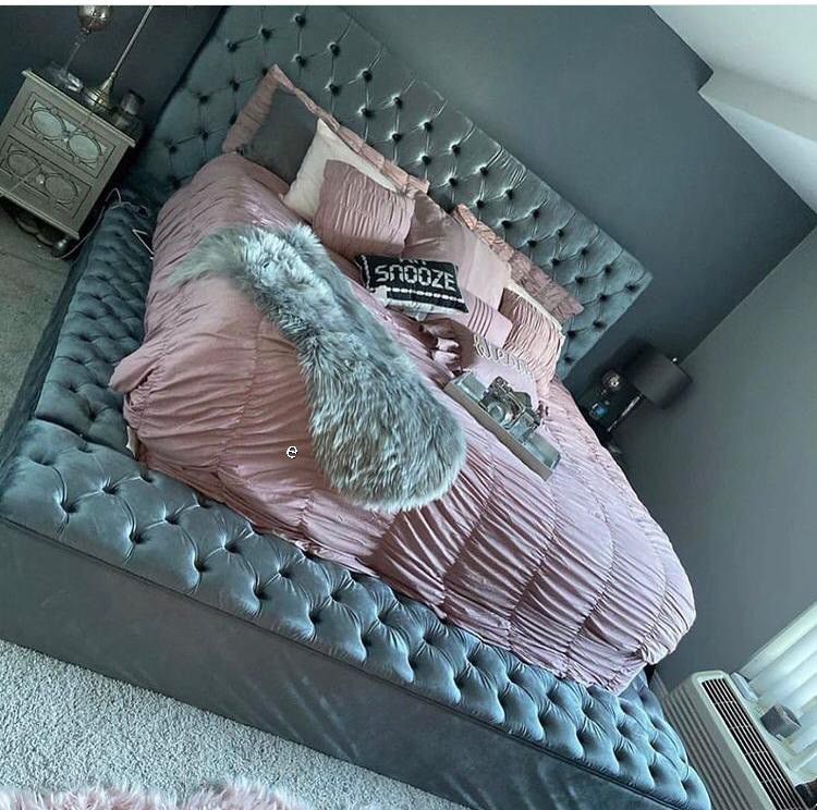 New/Gray Velvet Queen Storage Platform Bed Frame Cama//King Size Available/Ask For A Discount Code, Mattress Sold Separately 
