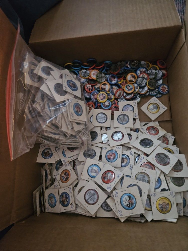 Vintage 1984 "Fun Foods" Baseball Pins (641 Total)