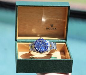 Rolex Submariner 16613 Yellow Gold & Stainless Steel 40mm Blue Bezel