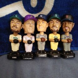 Minie Bobble heads