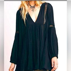 Free People // Black Babydoll Lace Inset Tunic Top woman's size small