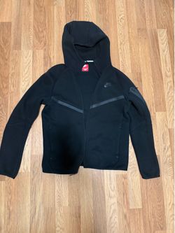 Black Nike Tech