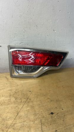2016-2019 TOYOTA HIGHLANDER LH INNER TAILLIGHT ASSY OEM