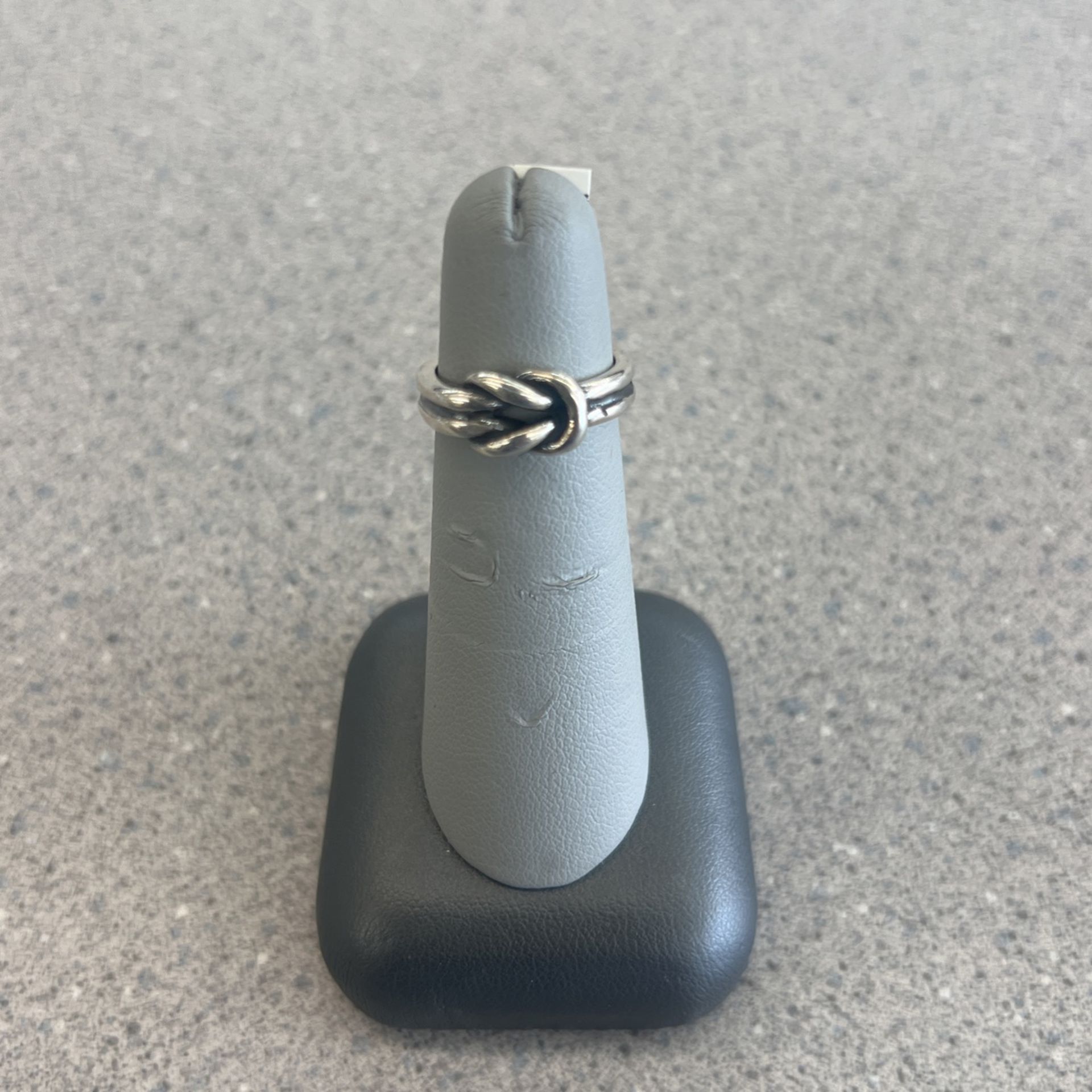 James Avery Ring Size 4 1/2
