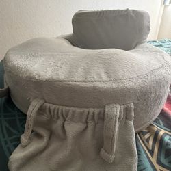 Nursing Pillow 