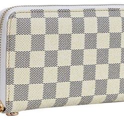 White and grey zippered wallet checkered