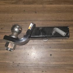 HITCH  FOR TRUCK/SUBURBAN