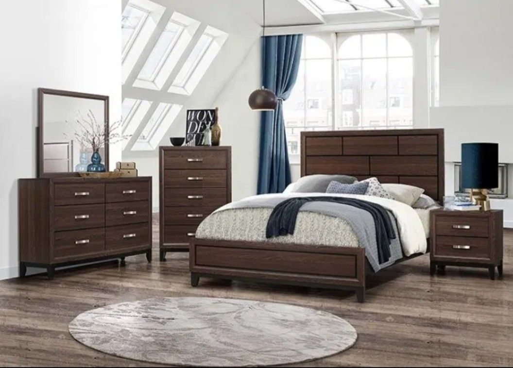 Queen Size Bedroom Set Brand new