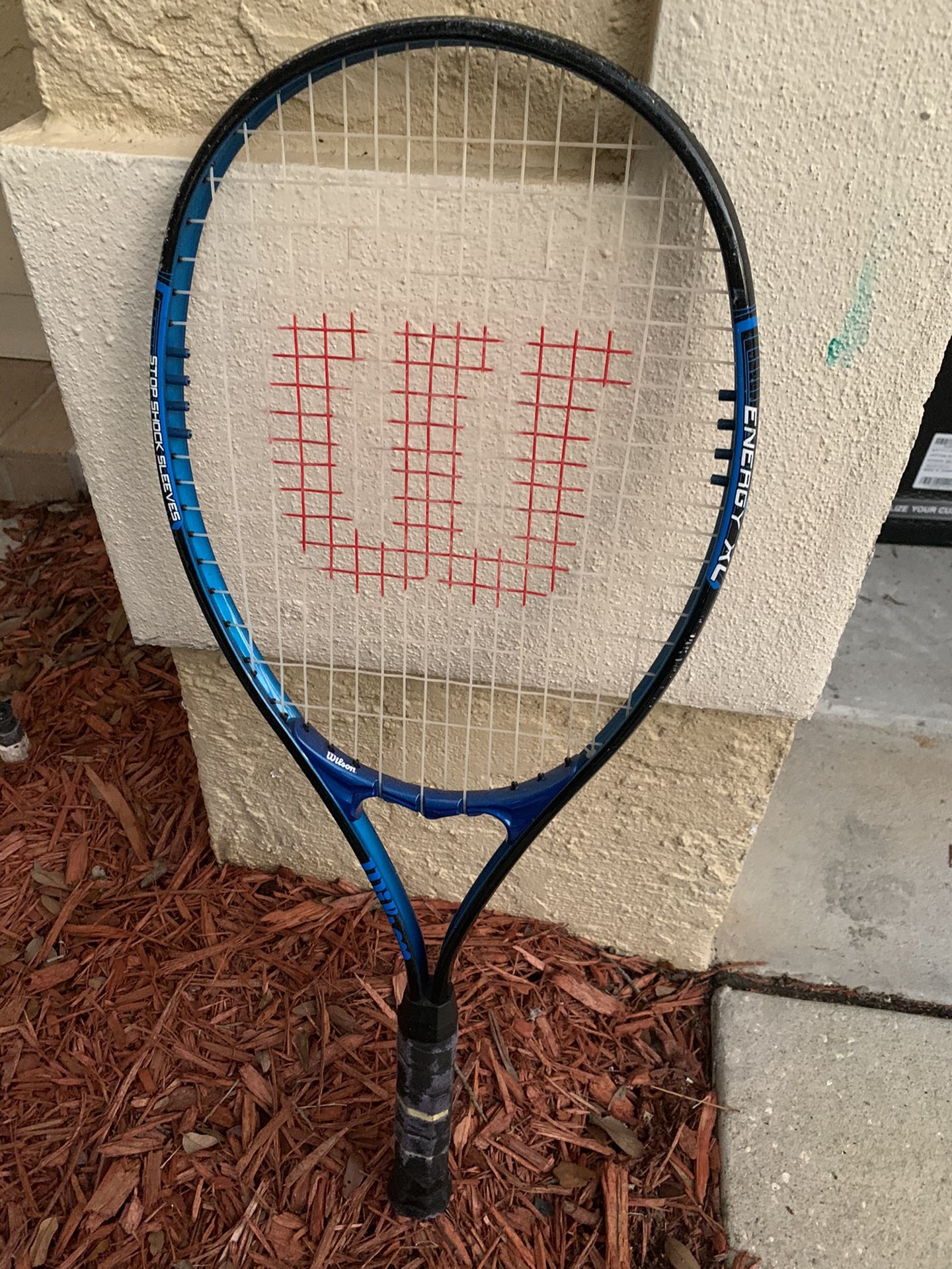 tennis racket