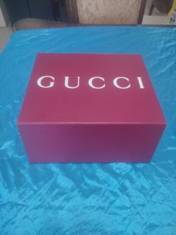 Gucci Gift Box  Red 9 por/ 10/5 por 5