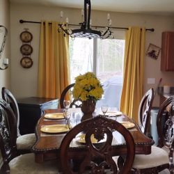 Dinning Room Table 