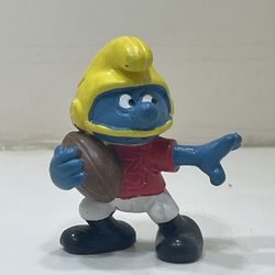 20132 American Football Smurf 2-inch Plastic Figurine 1980 Vintage Figure