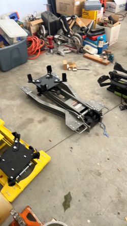 Pittsburg 2000lb low profile transmission jack
