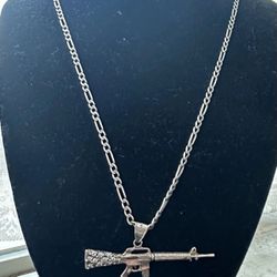 925 Chain With AR Gun pendant 
