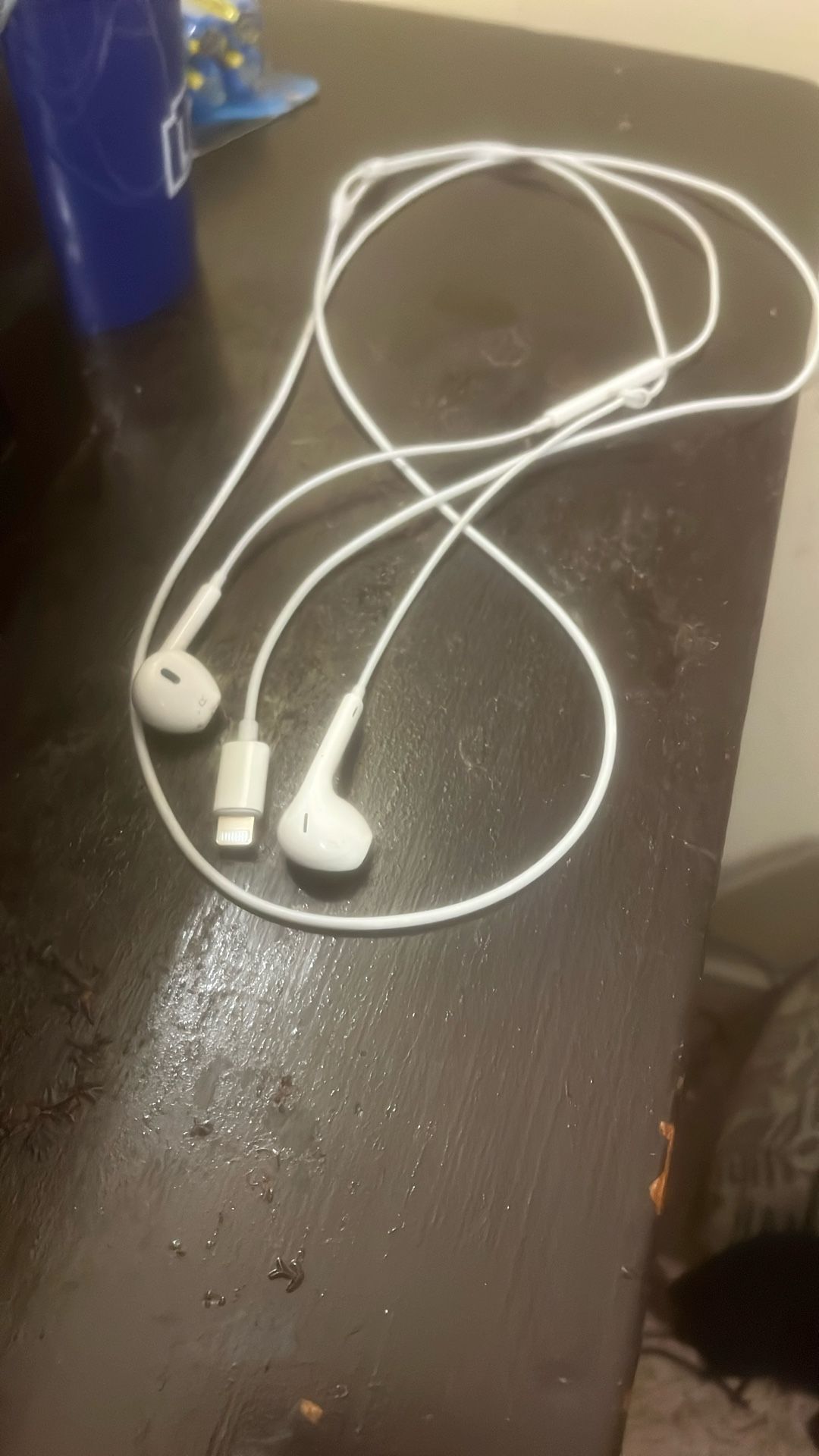 Wired Apple Earbuds