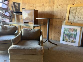 Vintage Furniture Countdown.