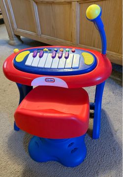 Little Tikes Piano with microphone, stand and stool