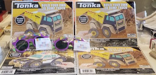 TONKA BUILD YOUR OWN 3D DUMP TRUCK AND KIDS SUNGLASSES