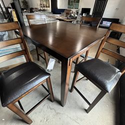 New Beautiful 5pc Ashley’s Furniture Dinning Table Set ✅ Only $39 To Finance ✅ Shop Now & Pay Later ⭐️