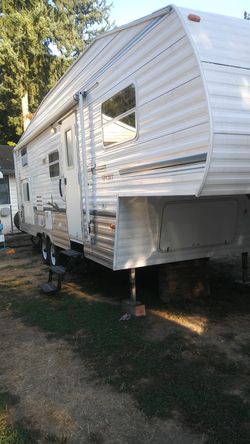 Dutchman 5th wheel (STOLEN)!!!!  (REWARD)!!!
