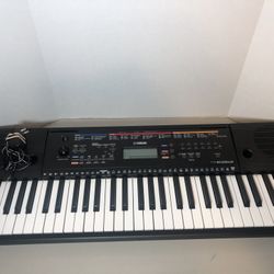 Yamaha PSR-E263 61 Key Electric Keyboard 