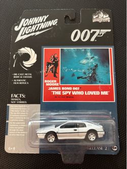 1/64 JOHNNY LIGHTNING JAMES BOND OO7 THE SPY WHO LOVED ME LOTUS ESPRIT SI WHITE