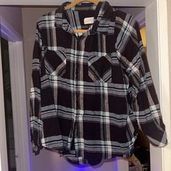 Women’s flannel shirt