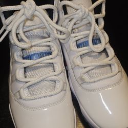 Air Jordan Retro 11 Size 9.5 Worn Once $180 Obo