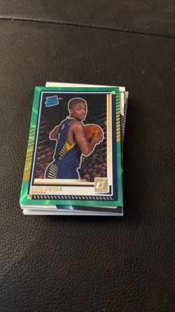 Basketball cards lot