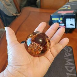 GLASS PAPER WEIGHT!  ( FLOWERS  DECORATIONS).     PICK ⛏️ UP ONLY