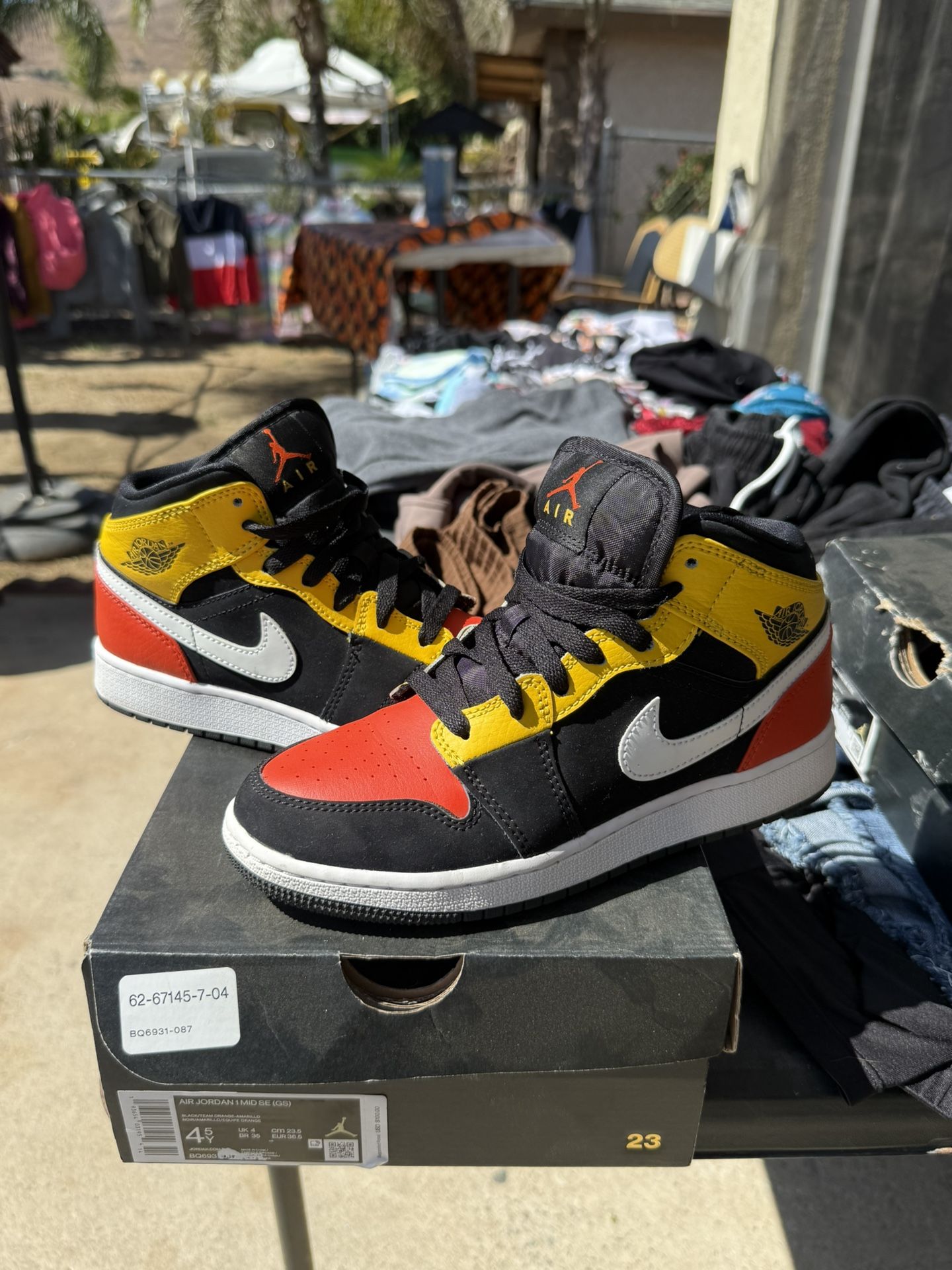 Nike Air Jordan 1 Mid Youth