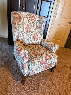 La-Z-Boy Kimberly High Leg Wingback Recliner – Great Condition