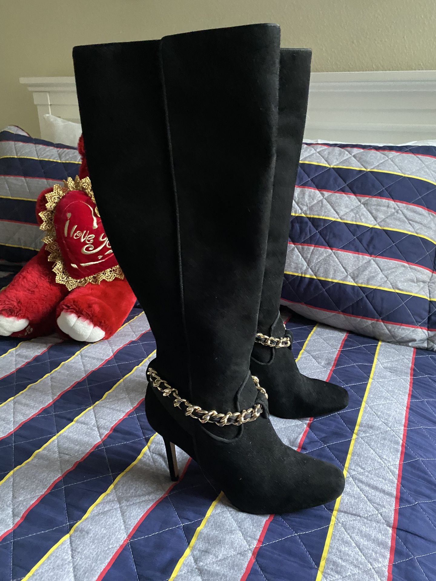 Women’s Carla Laguerfeld Boots Size 7