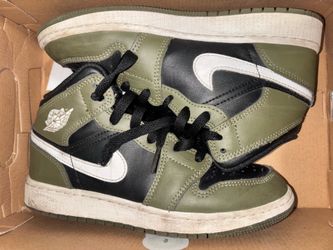 Boys Nike shoes