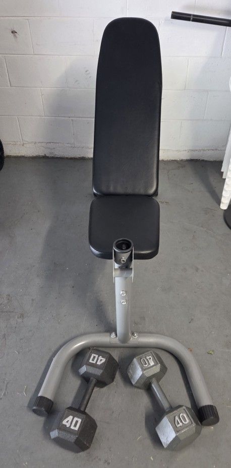 Incline Bench with (2) 40lb Dumbbells