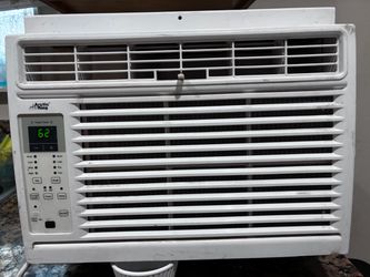 5,000 btu ac in great working condition