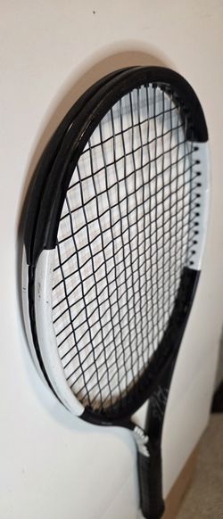 Wilson Pro Staff 97 V12 Countervail Tuxedo Tennis
Racket