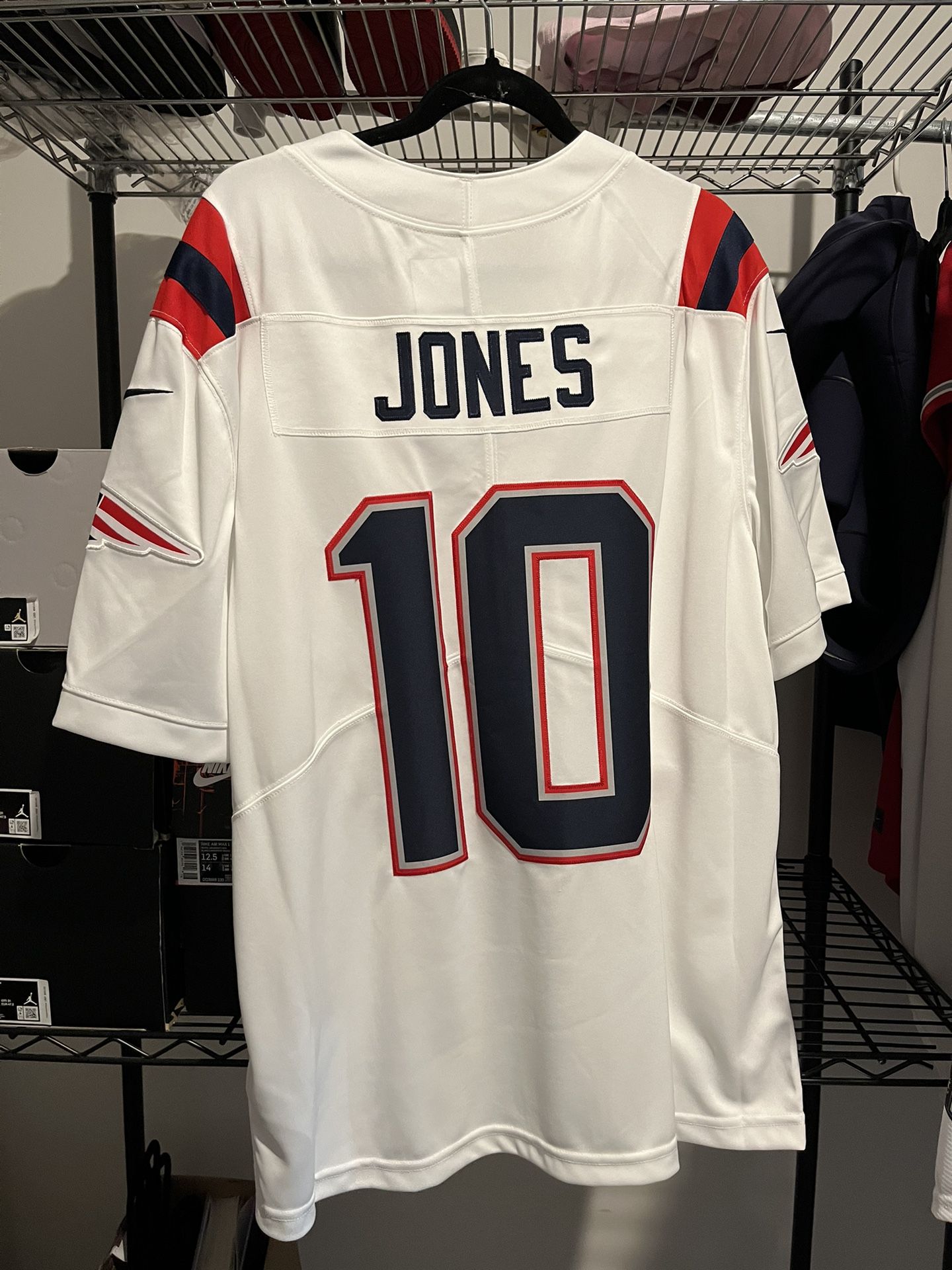 Nike Patriots Jones Mens Jersey Size XL