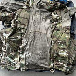 US Army Combat Uniform Multicam Massif Combat Shirt NEW 