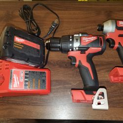 MilwaukeeM18 18V Lithium-Ion Brushless Cordless Hammer Drill/Impact Combo Kit (2-Tool) with 1 Battery, Charger 