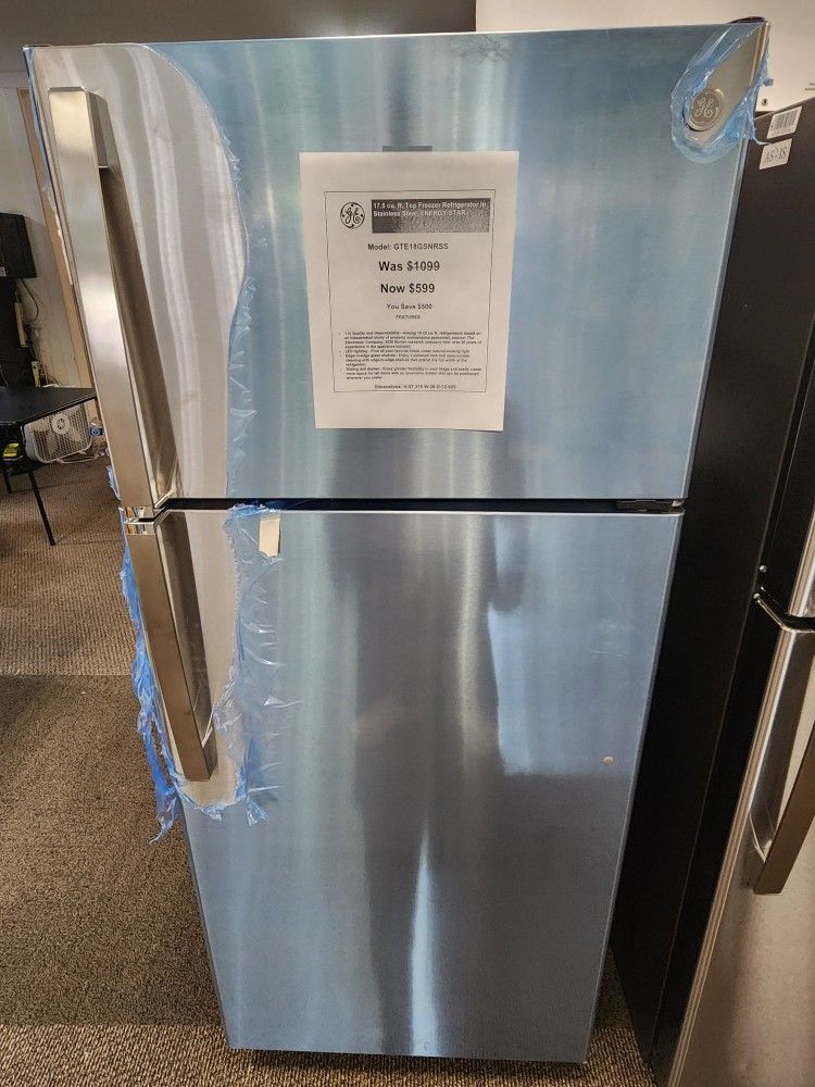 17.5 cu. ft. Top Freezer Refrigerator in Stainless Steel, ENERGY STAR