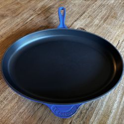 Le Creuset Enameled Cast Iron Oval Skillet #40 (15.75") - Marseille Blue