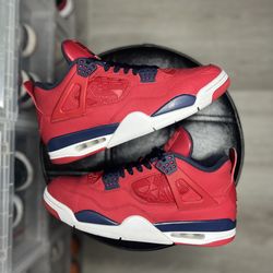 Air Jordan Retro 4s
